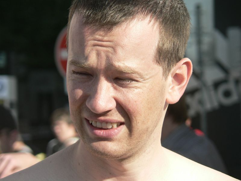 Maraton09 015.jpg - A Kroci si vzlékl tričko a jen se mračí.